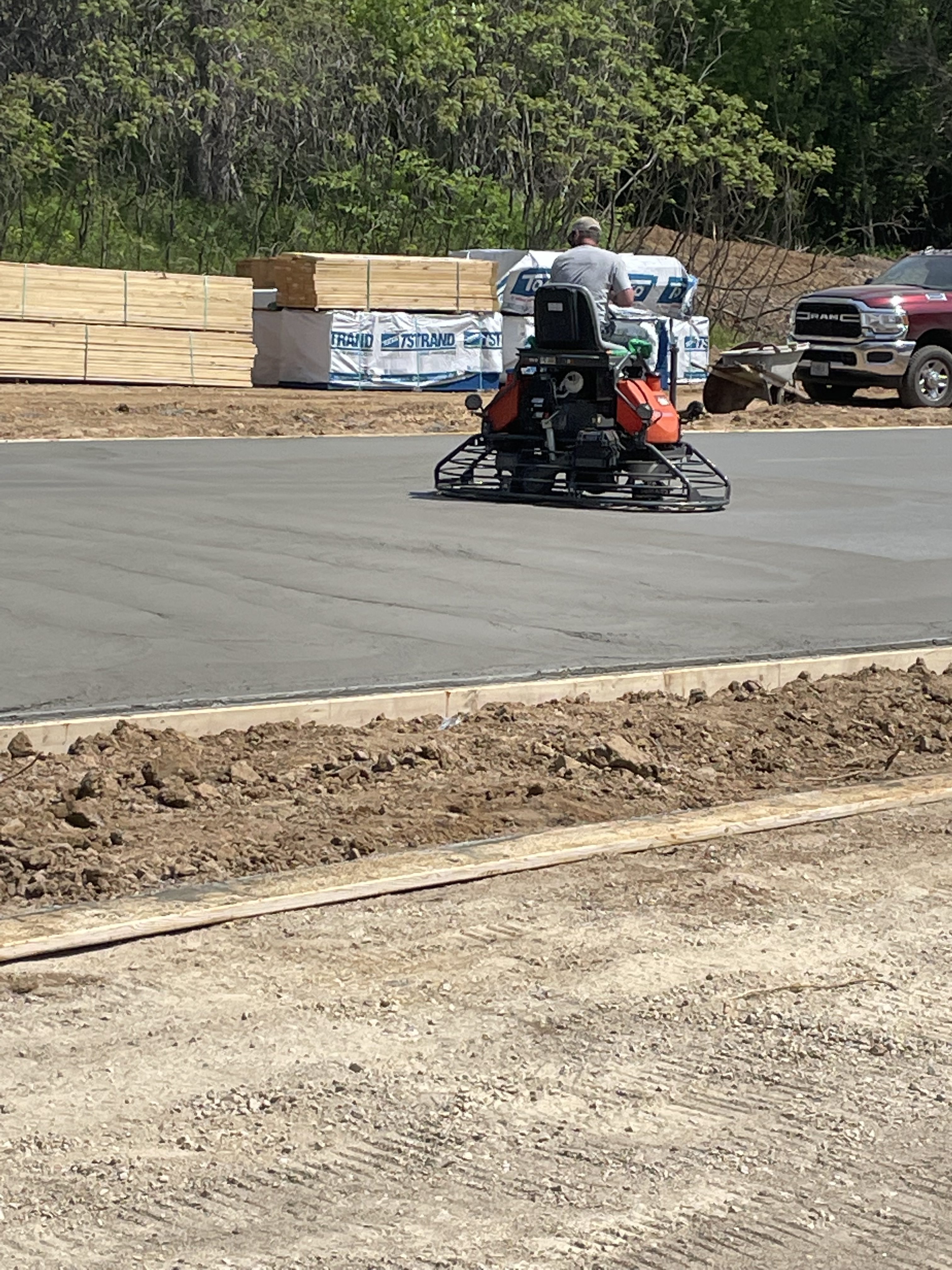 Concrete power trowel machine - smooth finish to concrete slab